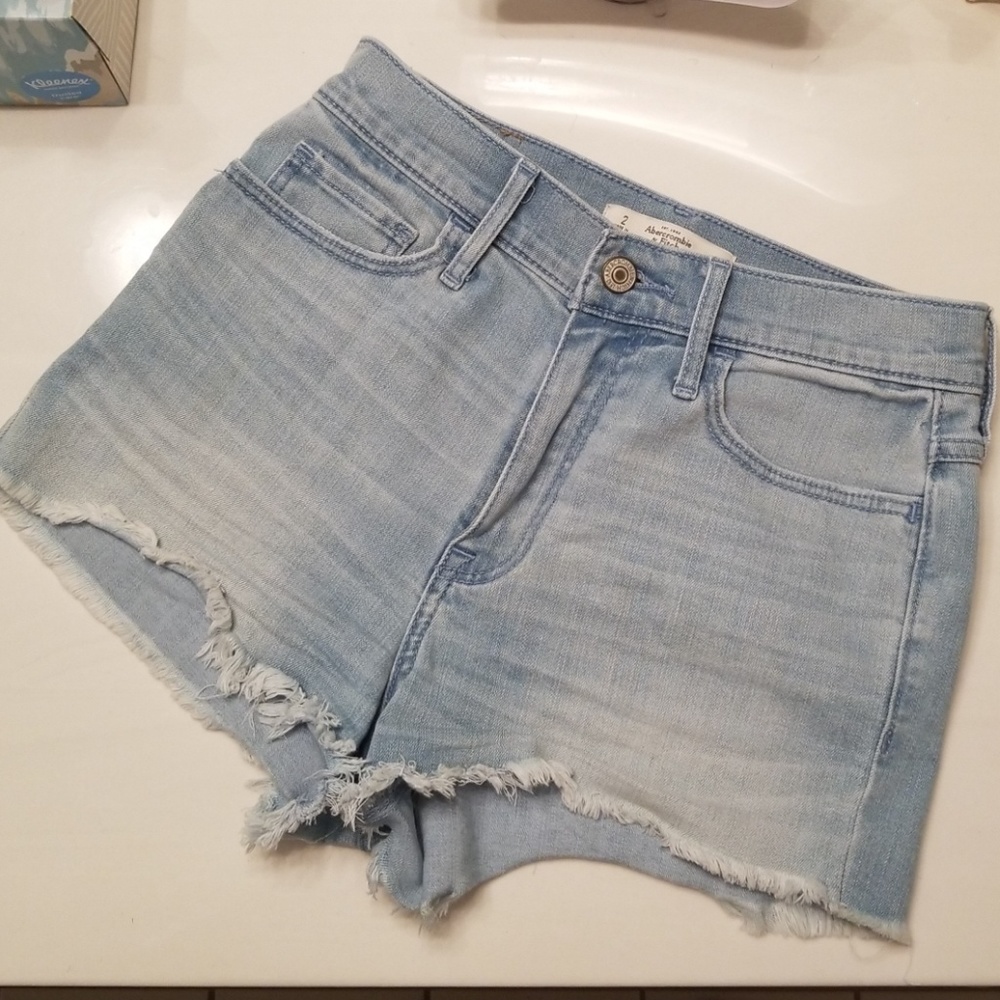 Abercrombie Fitch AF Women's Jean Short Size 2